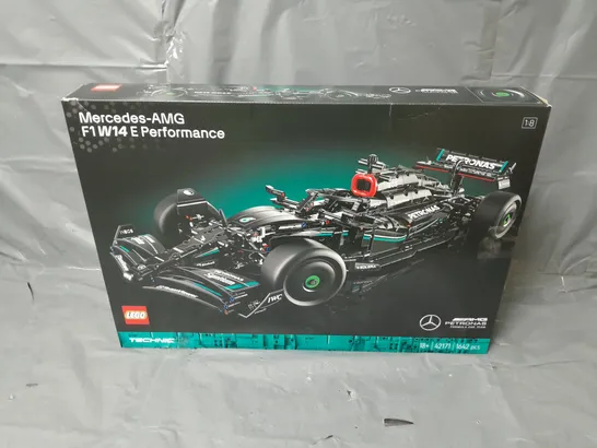 BOXED MERCEDES AMG F1 W14 E PERFORMANCE - 42171 RRP £189.99