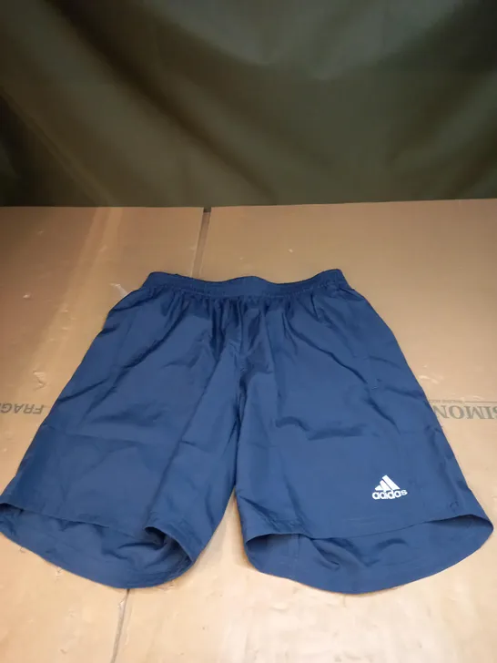 ADIDAS RUN IT SHORTS IN NAVY SIZE M