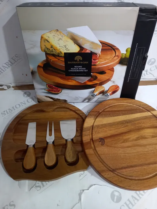 BARBARY & OAK ROUND ACACIA WOOD CHEESEBOARD SET