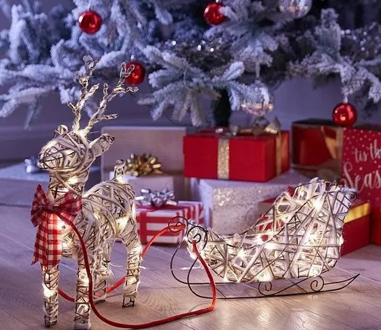 BOXED DEER WITH SLEIGH ROOM LIGHT - CHRISTMAS DECORATION RRP £59