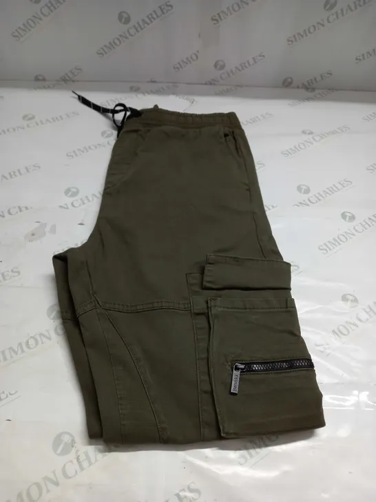 BERSHKA KHAKI CUFFED TROUSERS SIZE L