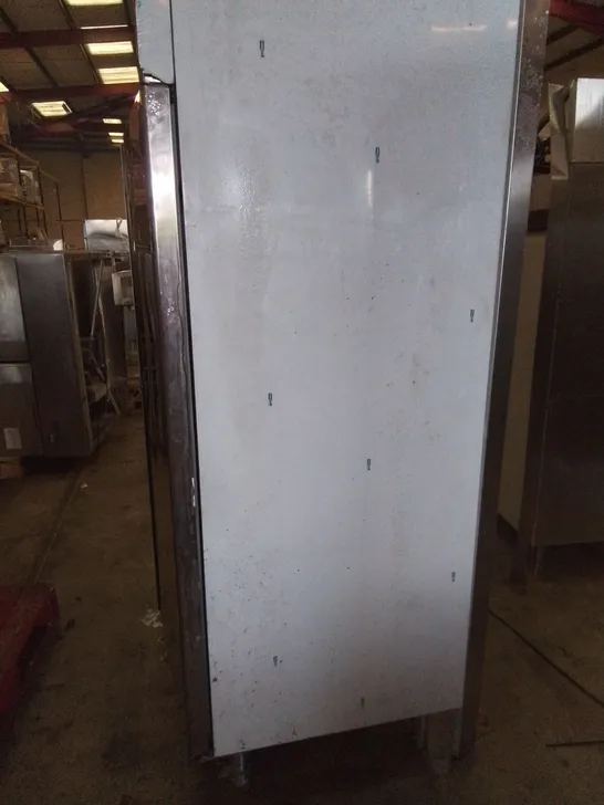 COMMERCIAL STAINLESS DOUBLE DOOR REFRIGERATED FOOD STORAGE UNIT 