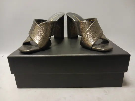 BOXED PAIR OF SAINT LAURENT LOU LOU MULES IN METALLIC GUN METAL EU SIZE 38