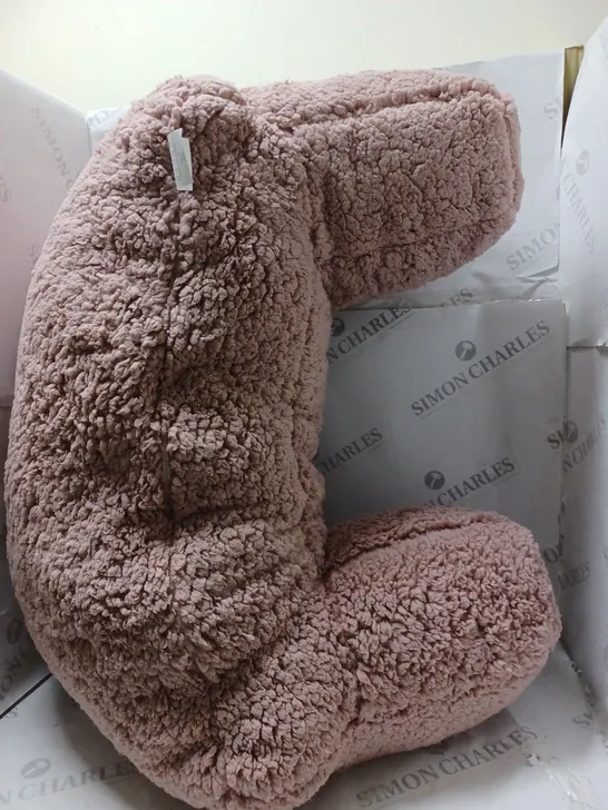 UNBRANDED PINK SOFT CUDDLE CUSHION 