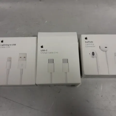 APPROXIMATELY 30 APPLE CABLE ACCESSORIES TO INCLUDE CHARGING CABLES & EARPHONES 