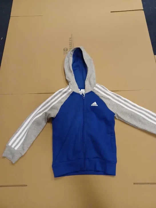 ADIDAS KIDS HOODIE - BLUE/GREY // SIZE: 5-6Y