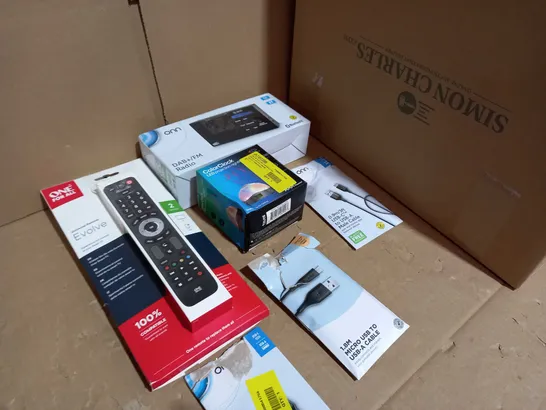 LOT OF APPROX 20 ASSORTED ELECTRICAL ITEMS TO INCLUDE: REMOTE CONTROLS, USB CABLE, RADIO 