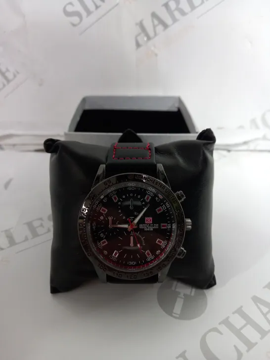 BOXED SENJUE MANCHESTER UNITED BLACK DAIL WATCH WITH LEATHER STRAP