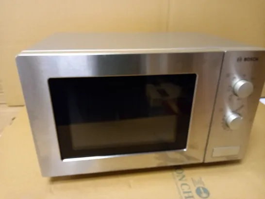 BOSCH HMT72G450B FREESTANDING MICROWAVE OVEN