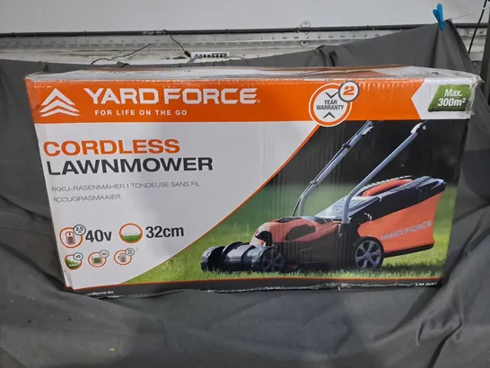 YARDFORCE CORDLESS LAWNMOWER 40V 32CM 