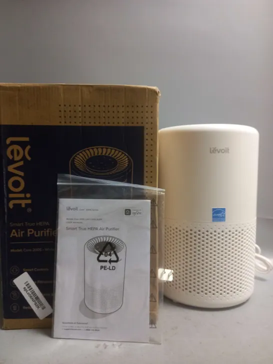 BOXED LEVOIT SMART TRUE HEPA AIR PURIFIER IN WHITE