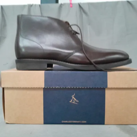 BOXED PAIR OF CHARLES TYRWHITT CHUKKA BOOTS IN CHOCOLATE UK SIZE 10