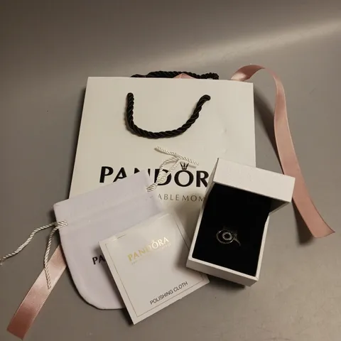 PANDORA RING IN SILVER CIRCLE DESIGN INCLUDES BOX, POUCH, POLISHING CLOTH AND GIFT BAG