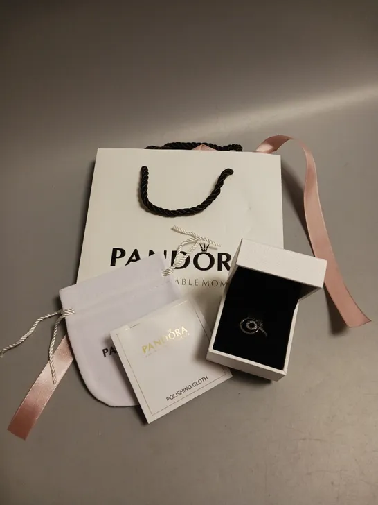 PANDORA RING IN SILVER CIRCLE DESIGN INCLUDES BOX, POUCH, POLISHING CLOTH AND GIFT BAG