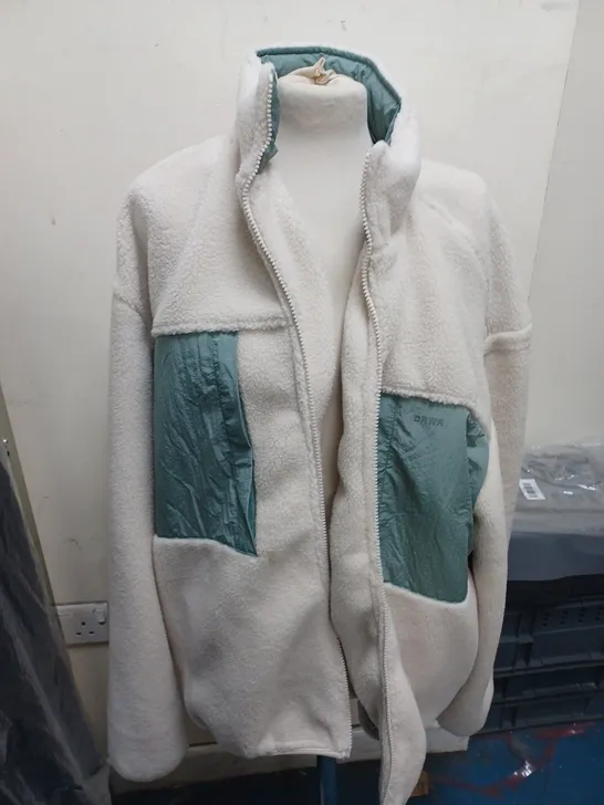 ZARA FLUFFY JACKET CRÈME & GREEN - LARGE -XL