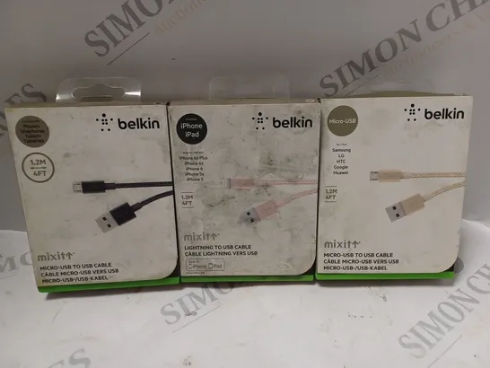 BOX OF APPROXIMATELY 20 BOXED BELKIN CHARGING CABLES IN VARIOUS COLOURS & MODELS TO INCLUDE LIGHTING & MICRO USB 