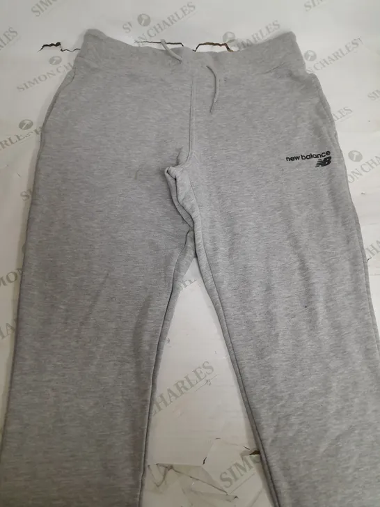 NEW BALANCE LIGHT GREY JOGGING BOTTOM PANTS - LARGE