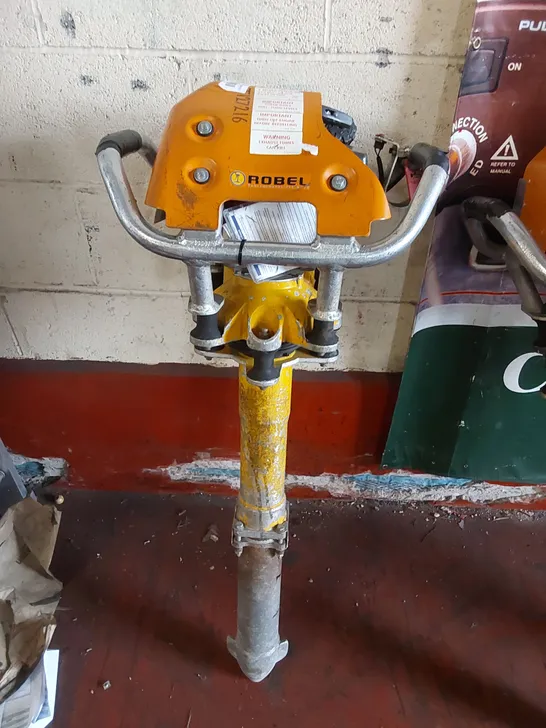 ROBEL 62.05 2 STROKE VERTICAL TAMPER