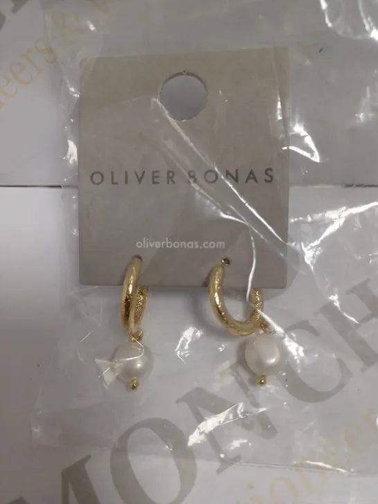 OLIVER BONAS GOLD EFFECT LOOP EARRINGS WITH MOTHER OF PEARL EFFECT DETAIL