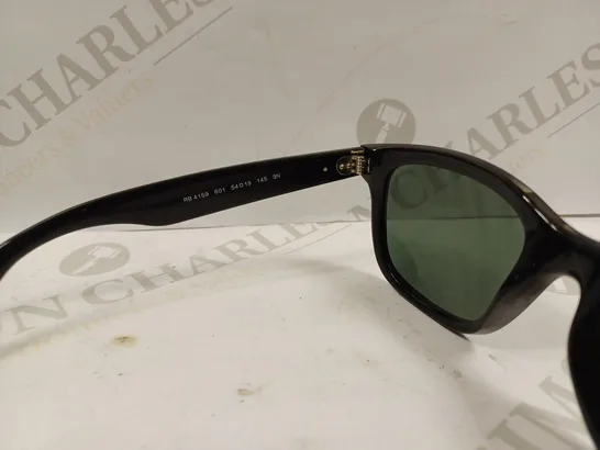 BOXED RAY-BAN RB4159 BLACK SUNGLASSES WITH DARK GREEN LENSES & CASE