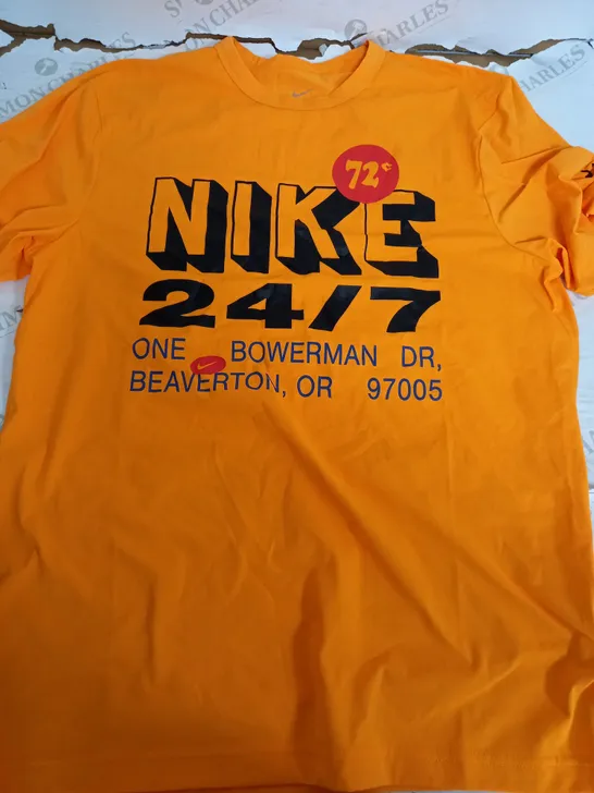 NIKE 24/7 ORANGE T-SHIRT - MEDIUM