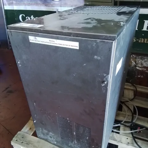 COMMERCIAL ICE MAKER Model ICS700