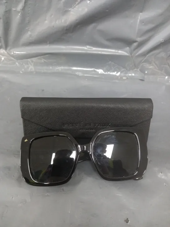 PRIVE REVAUX SO FAMOUS OVERSIZED ROUNDED SQUARE SUNGLASSES  RRP £35