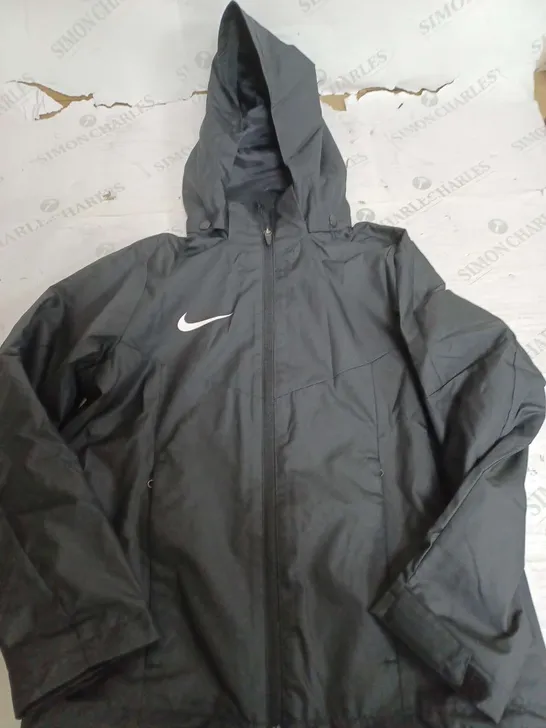 NIKE BLACK PADDED JACKET - KIDS M