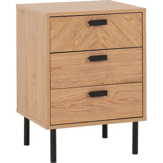 BOXED NICKO 3 DRAWER BEDSIDE TABLE - MEDIUM OAK EFFECT (1 BOX)