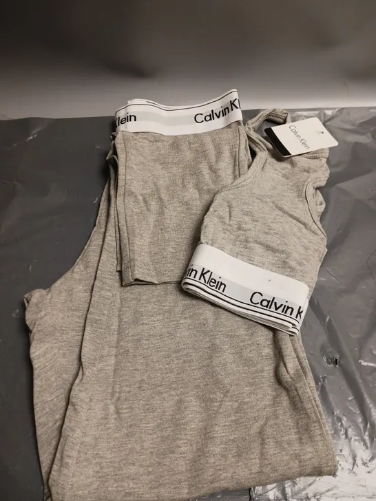 BOXED CALVIN KLEIN LADIES CROP TOP AND LEGGINGS SET GREY SIZE M