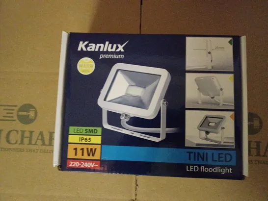 BRAND NEW KANLUX TINI LED FLOODLIGHT 11W-WW-W WHITE