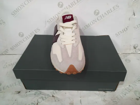 BOXED PAIR OF NEW BALANCE SHOES IN WHITE/BROWN UK SIZE 6.5