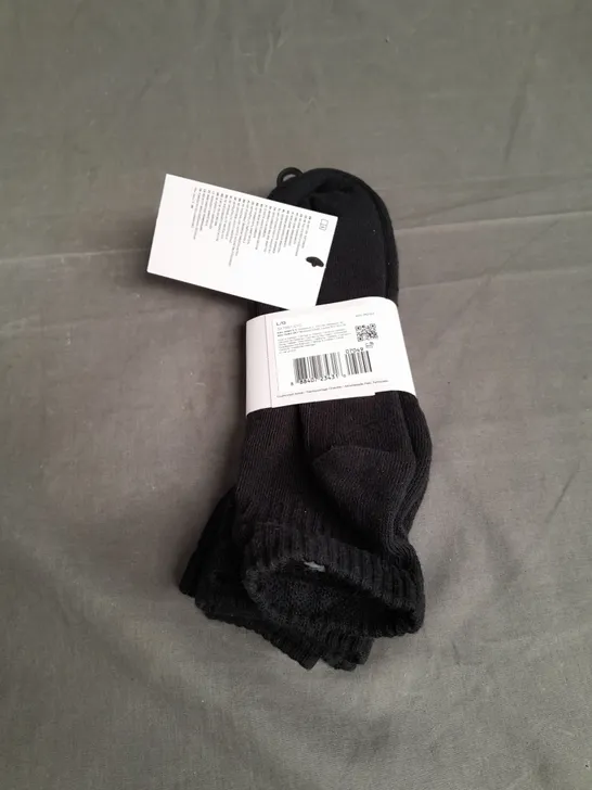 NIKE EVERDAY PACK OF 3 BLACK SOCKS - UK 8-11