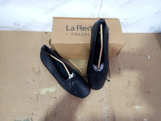 BOXED PAIR OF LA REDOUTE SHOES SIZE 39