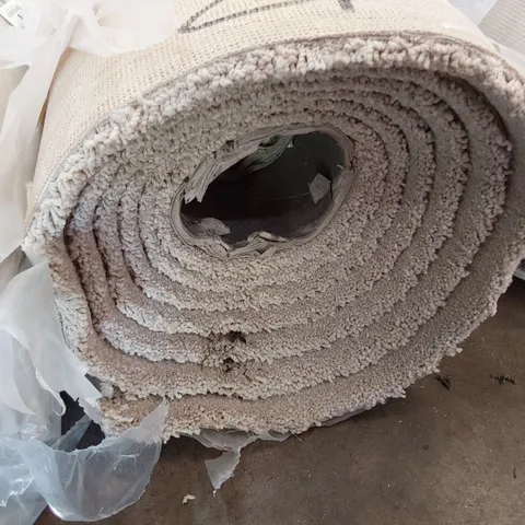 ROLL OF QUALITY ULTIMATE IMPRESSIONS MERIT CARPET APPROXIMATELY 4M × 4.05M