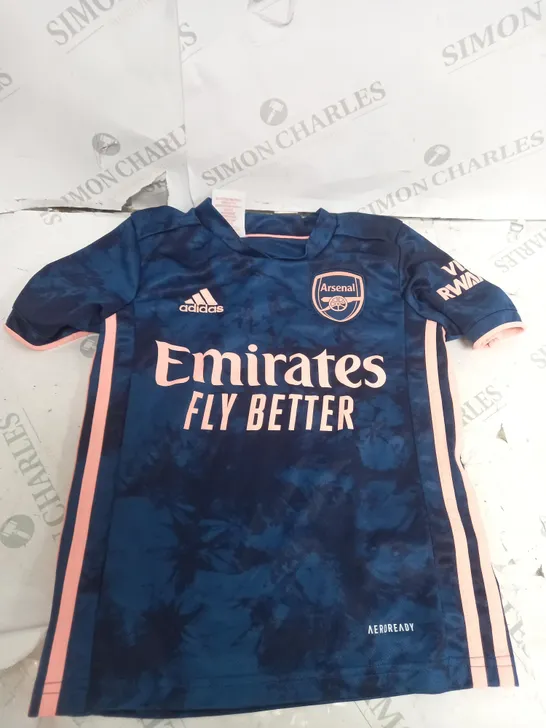 ARSENAL SUPPORTER T-SHIRT IN BLUE & PINK SIZE 7-8YRS