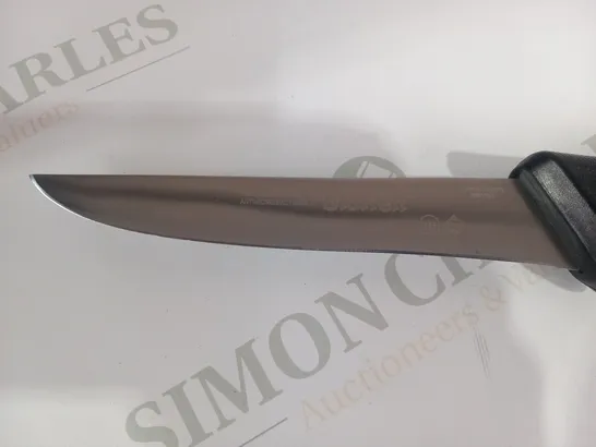 APPROXIMATELY 9 STARRETT BUTCHER KNIFE DEBONING WITH STRAIGHT BROAD BLADE BKB103-6