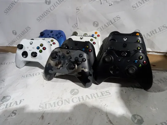 APPROXIMATELY 11 ASSORTED XBOX CONTROLLERS 