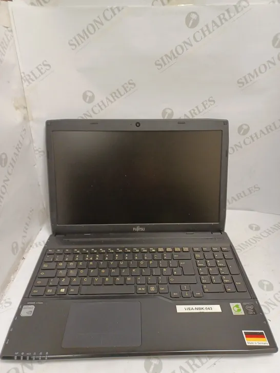 FUJITSU LIFEBOOK AH544 LAPTOP 