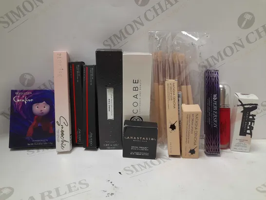 LOT OF APPROX 10 ASSORTED MAKEUP PRODUCTS TO INCLUDE ANASTASIA BEVERLY HILLS BROW STYLING WAX, NATASHA DENONA LIPSTICK, REVOLUTION X CORALINE EYESHADOW PALETTE, ETC