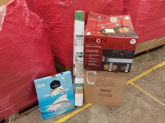 PALLET OF ASSORTED ITEMS INCLUDING: AIR FRYER, BEDSIDE TABLE, RETRACTABLE SAFETY GATE, TOILET SEAT ECT