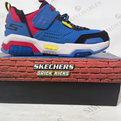 BOXED PAIR OF SKECHERS BRICK KICKS TRAINERS IN BLUE/RED/YELLOW UK SIZE 3.5