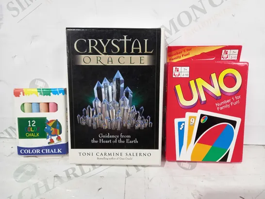 BOX OF APPROXIMATELY 25 ASSORTED TOYS AND GAMES TO INCLUDE UNO, CRYSTAL ORACLE, PACK OF COLOURED CHALK, ETC