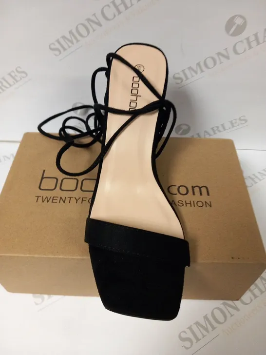 BOXED BOOHOO TIE UP STRAP BLOCK HEELS SIZE 8