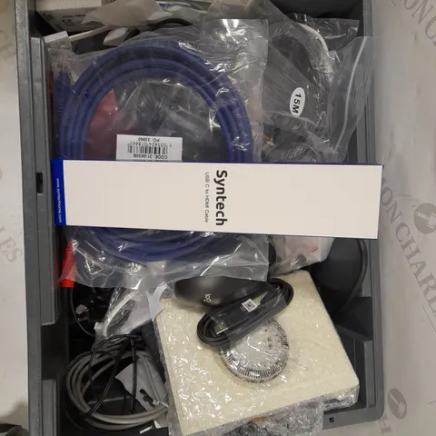 BOX OF APPROXIMATELY 25 ASSORTED CABLES AND ELECTRICALS TO INCLUDE HDMI CABLE, SYNTECH USB C TO HDMI CABLE, LOGITECH M185 WIRELESS MOUSE