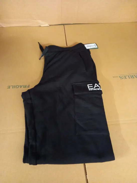 EA7 EMPORIO ARMANI JOGGING BOTTOMS SIZE LARGE