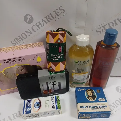 BOX OF APPROXIMATELY 15 ASSORTED COSMETIC ITEMS TO INCLUDE GARNIER CLEANSER, MURINE EYE DROPS, TGEL SHAMPOO ETC