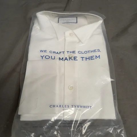 SEALED CHARLES TYRWHITT LUXURY WHITE SHIRT - 16 1/2 / 35INCH