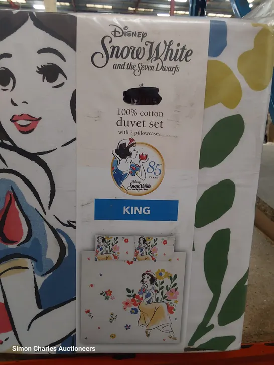 TWO SETS OF DISNEY SNOW WHITE KINGSIZE DUVET SETS