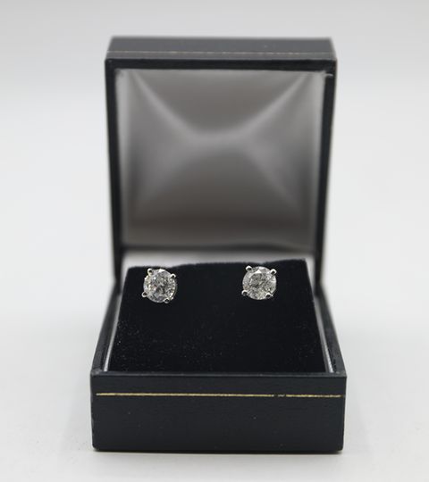 18CT WHITE GOLD STUD EARRINGS SET WITH DIAMONDS WEIGHING 2.05CT